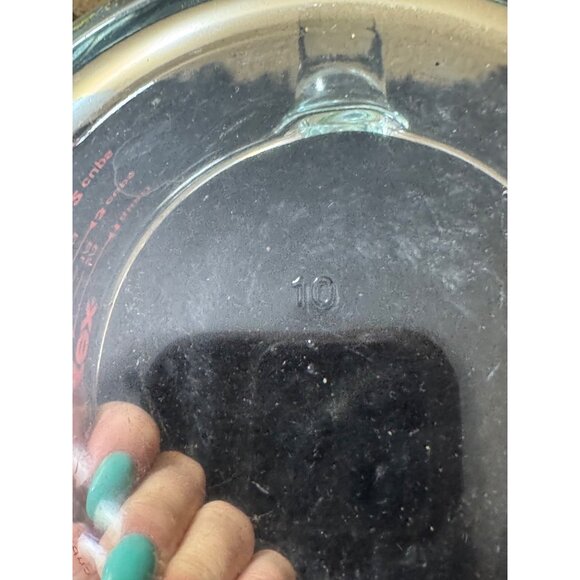 Vintage Pyrex 1-Liter/32-Ounce Glass Measuring Cup With Red Markings - Picture 6 of 8